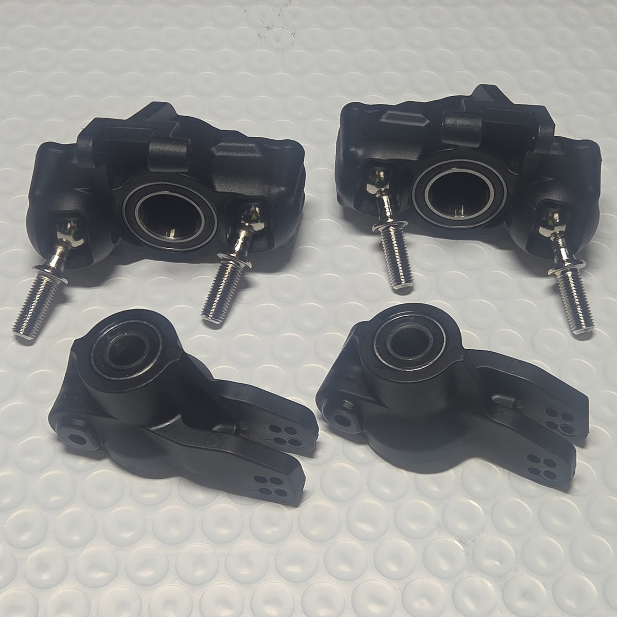 ARRMA Kraton 6S hub carriers and steering knuckles take-off set