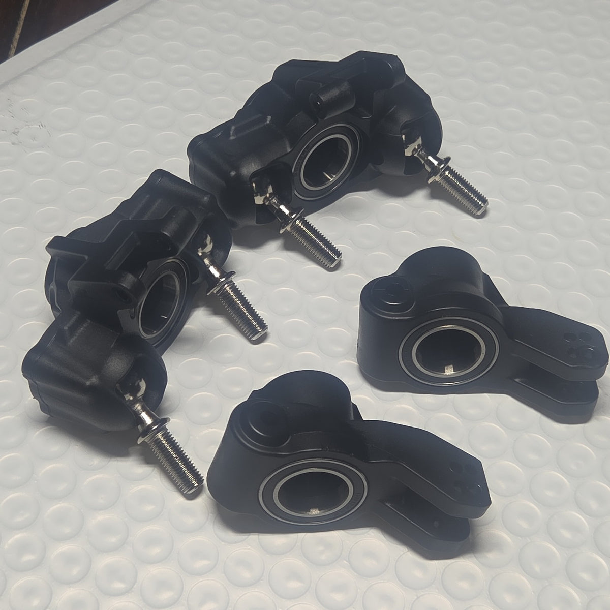 ARRMA Kraton 6S front and rear hub carrier steering knuckle set