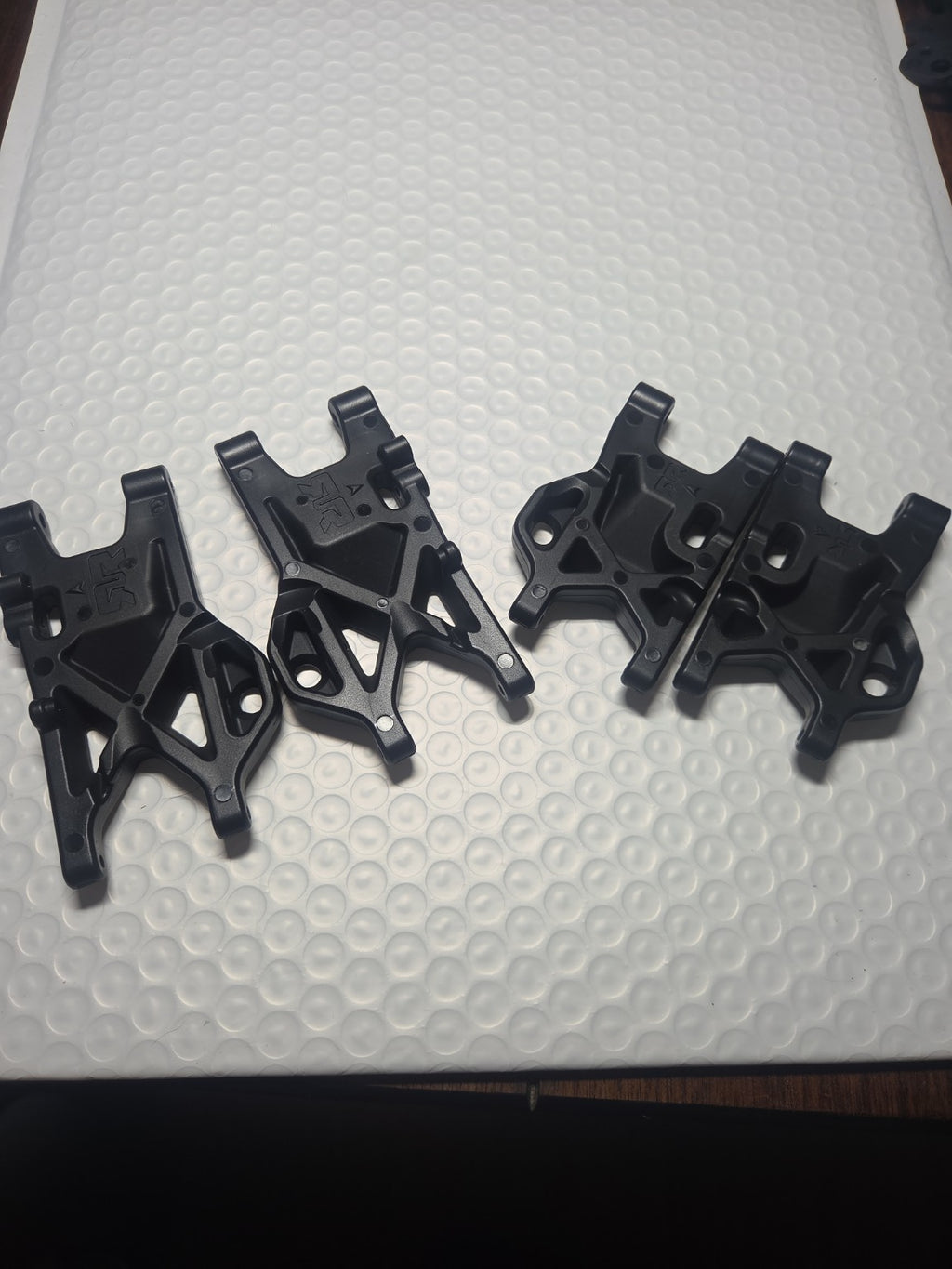 ARRMA Mojave 4S suspension arms complete set take-off