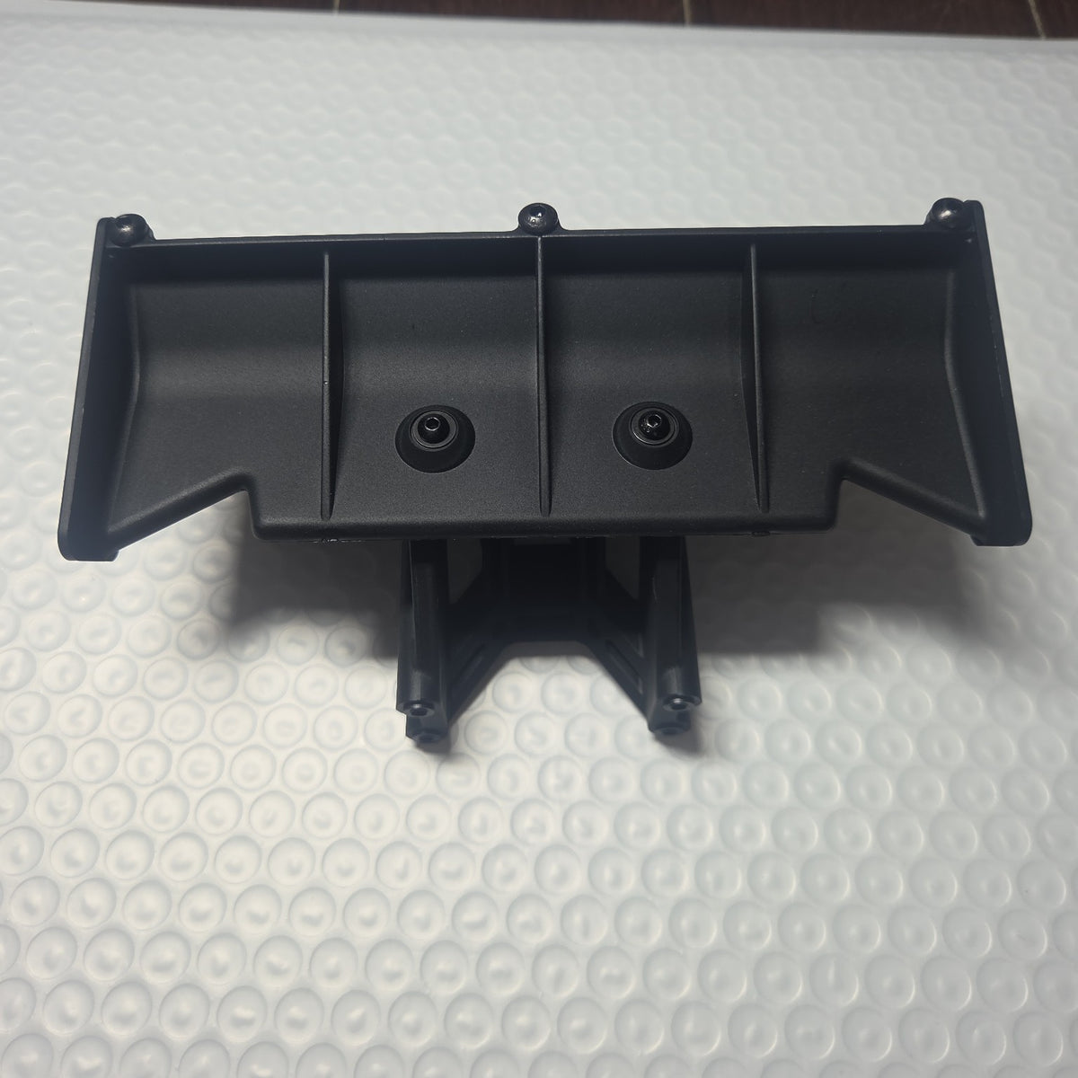 ARRMA Outcast 4S rear wing top view new takeoff
