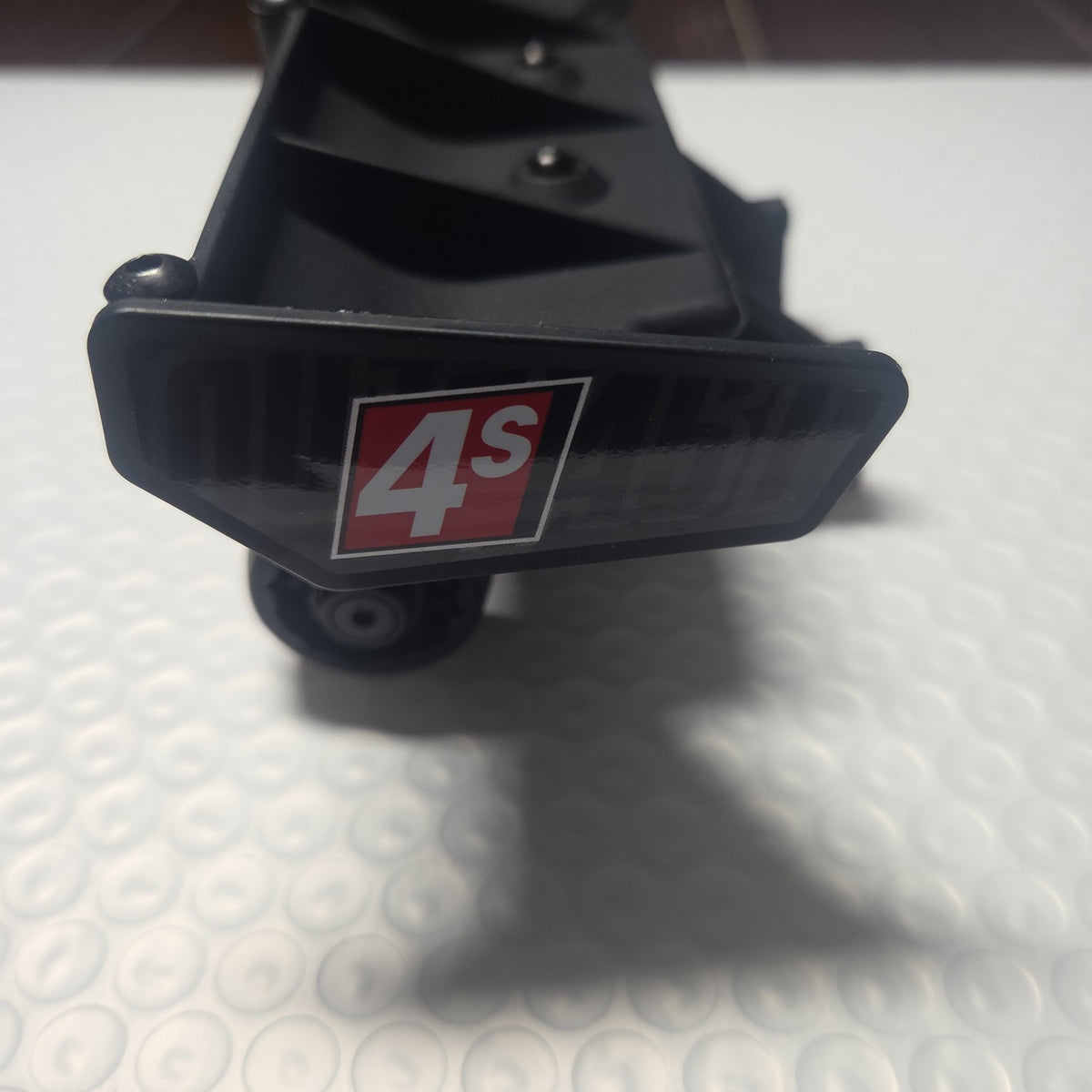 ARRMA Outcast 4S rear wing and wheelie bar 4S decal detail