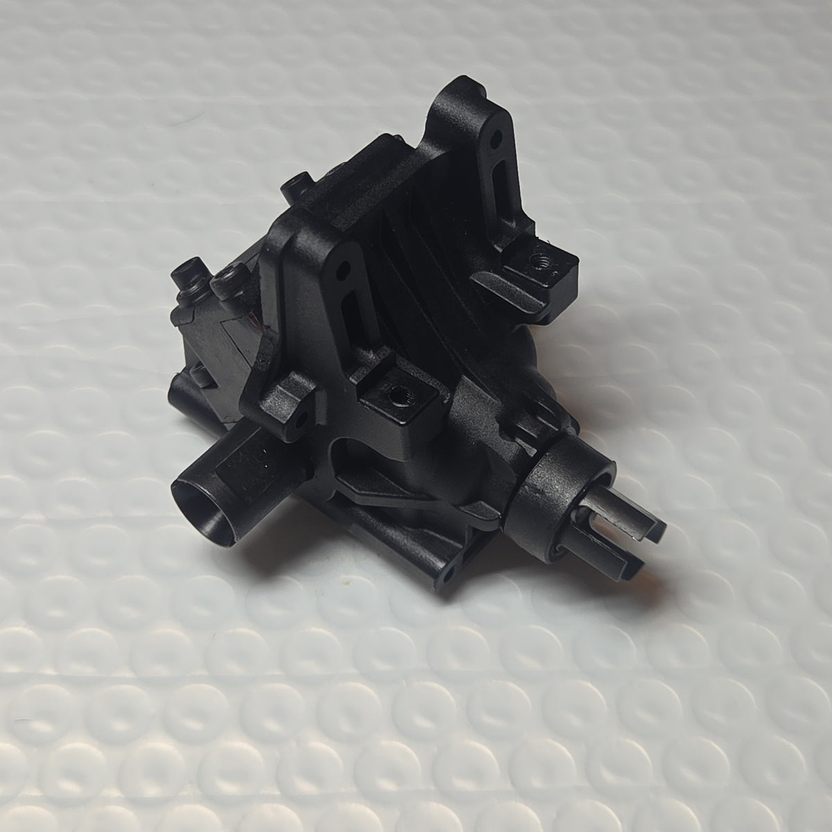 ARRMA Kraton 6S differential assembly angled view