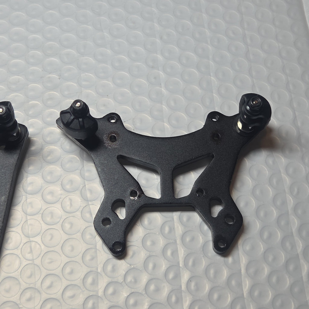 ARRMA Kraton 6S front shock tower