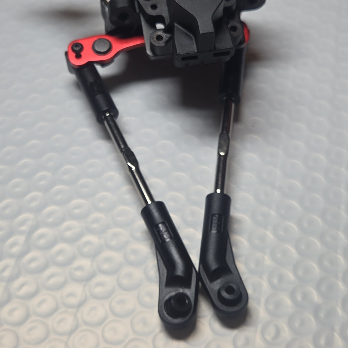 ARRMA Kraton 6S steering turnbuckles and front assembly