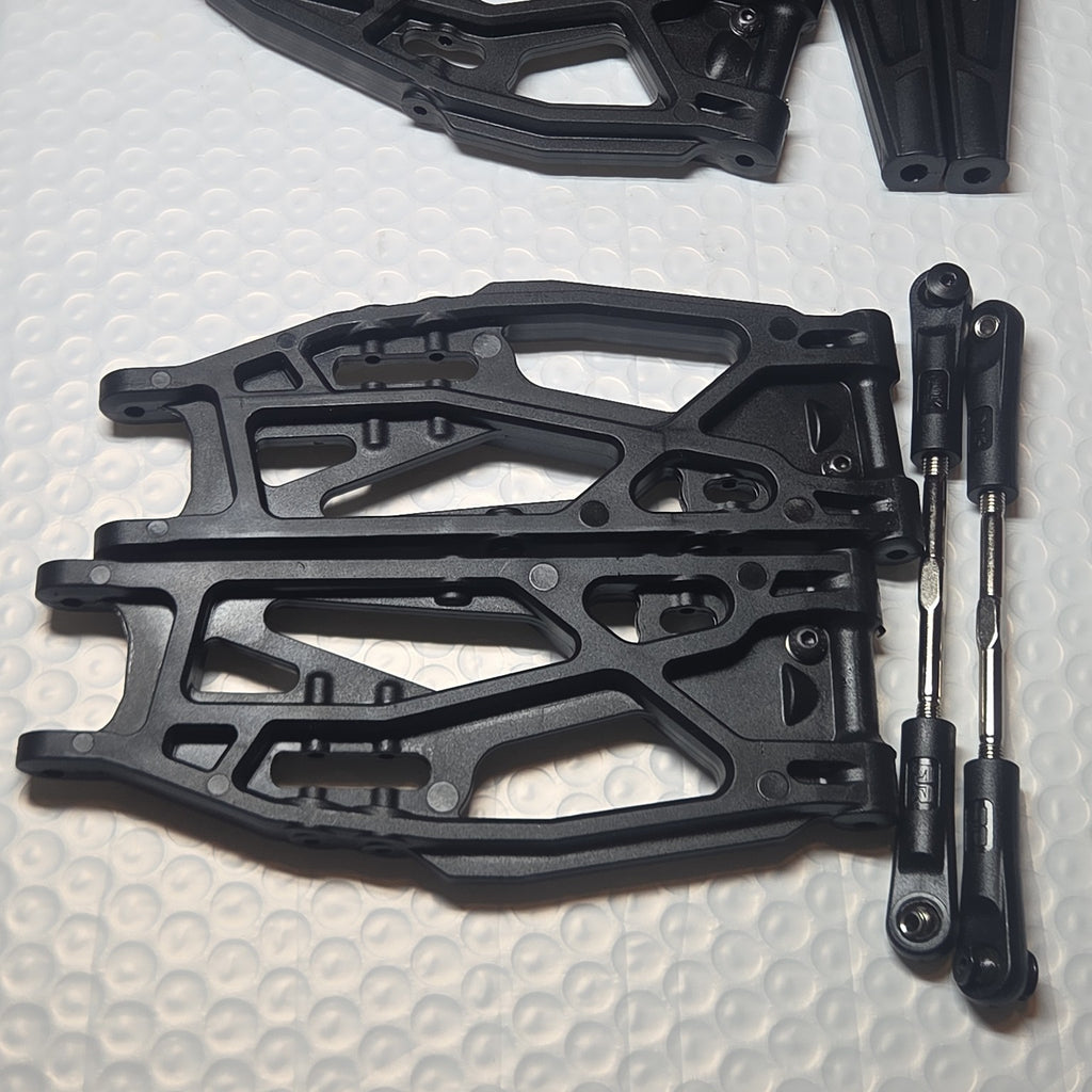 ARRMA Kraton 6S suspension arms and turnbuckles close view